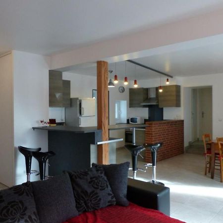 Maison Renovee Avec Cour Privee, Proche De Gannat, 3 Chambres, Animaux Acceptes, Equipements Modernes. - Fr-1-489-37 Poezat 외부 사진