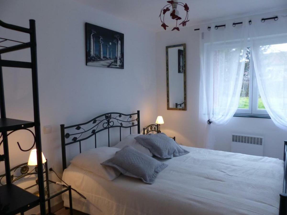 Maison Renovee Avec Cour Privee, Proche De Gannat, 3 Chambres, Animaux Acceptes, Equipements Modernes. - Fr-1-489-37 Poezat 외부 사진